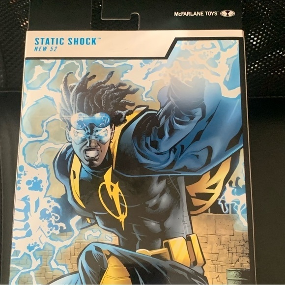 2022 McFarlane Toys DC Multiverse New 52 Static Shock 7" Action Figure and Stand - Picture 5 of 7